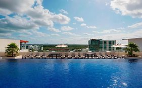 Four Points by Sheraton Cancun Centro